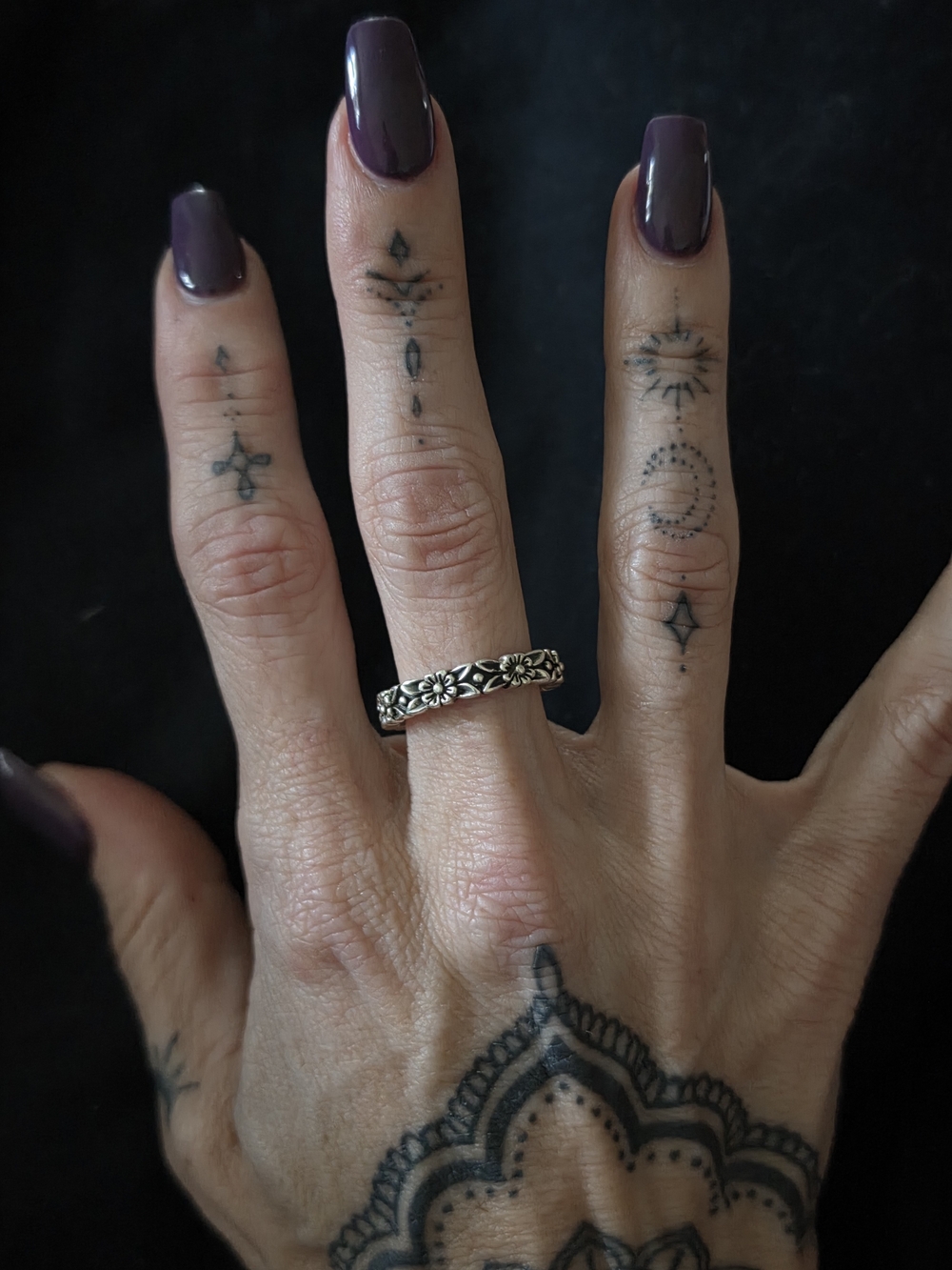 Clocks And Colours Sterling Silver Floral Band Ring